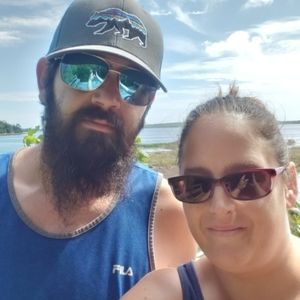 Meet your Posher, Stephanie d